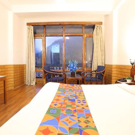 Hotel Surbhi Vashist エクステリア 写真