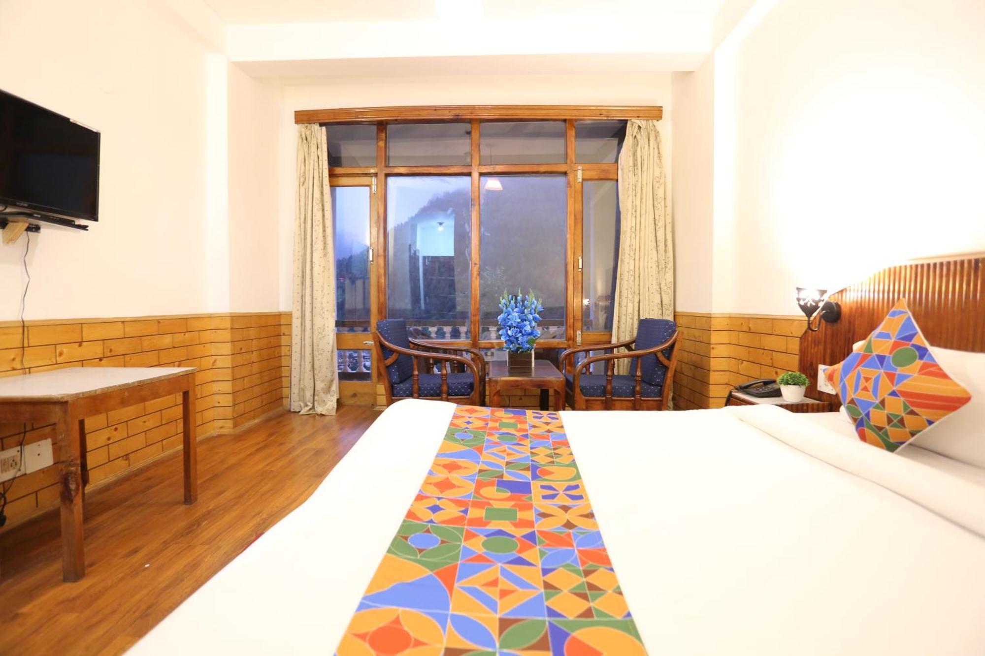 Hotel Surbhi Vashist エクステリア 写真