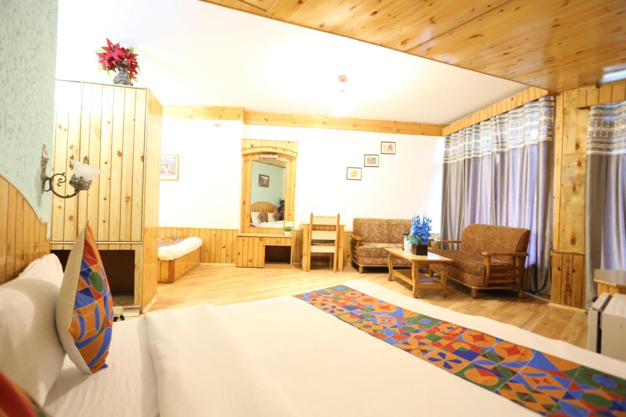Hotel Surbhi Vashist エクステリア 写真