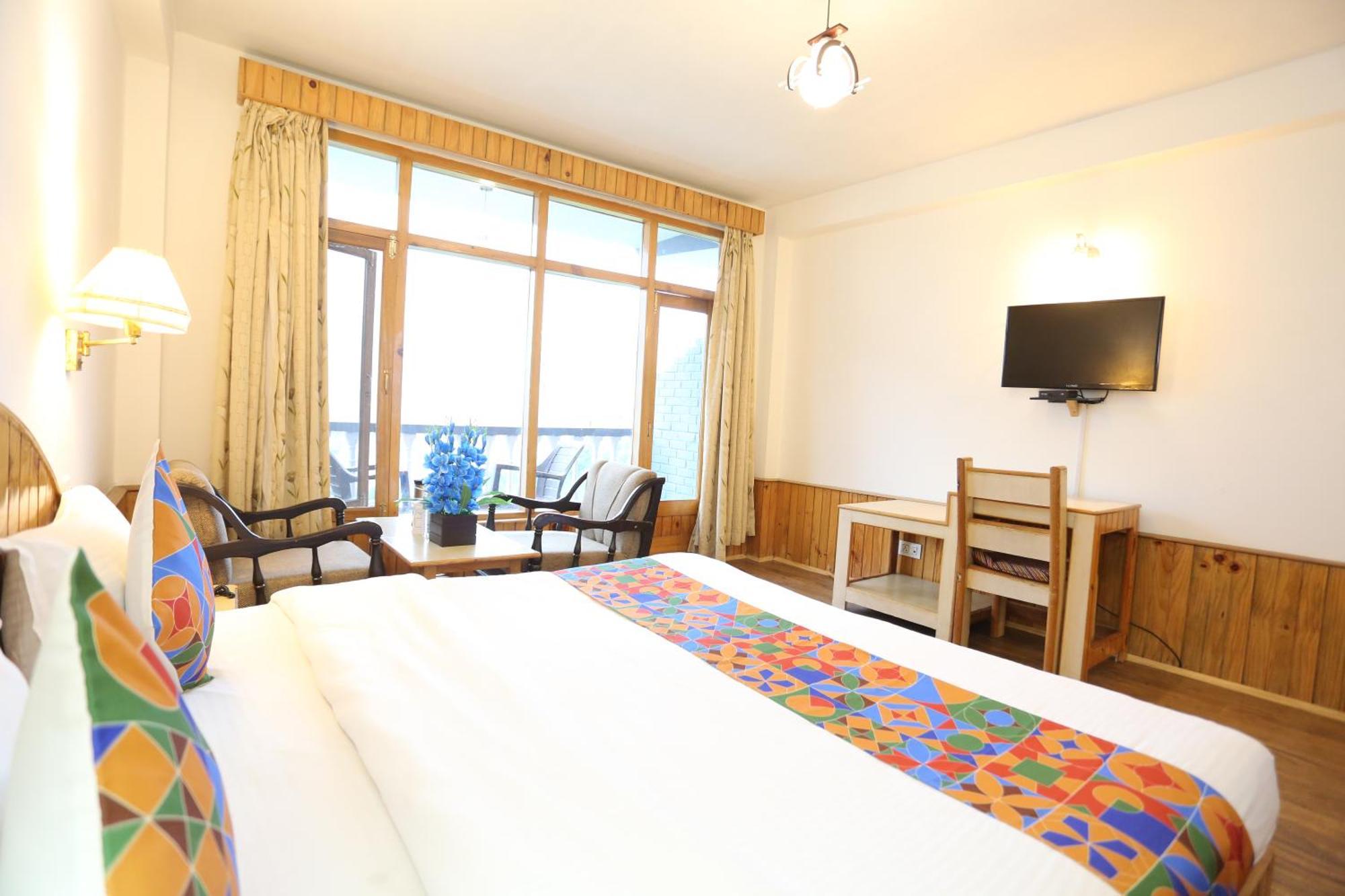 Hotel Surbhi Vashist エクステリア 写真