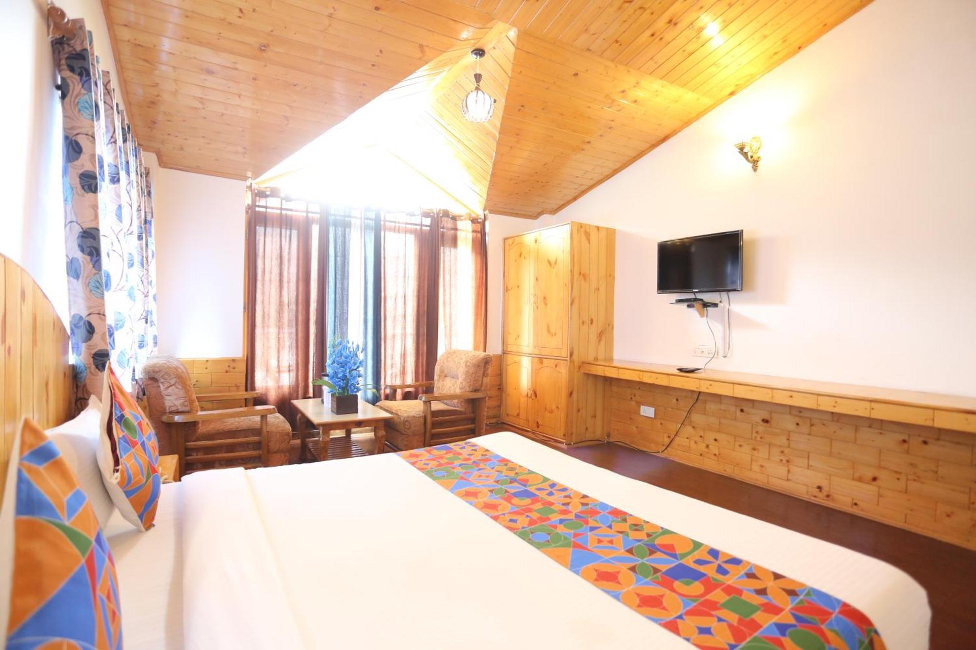 Hotel Surbhi Vashist エクステリア 写真