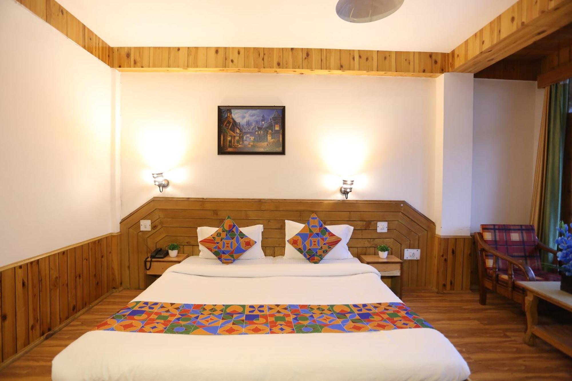 Hotel Surbhi Vashist エクステリア 写真