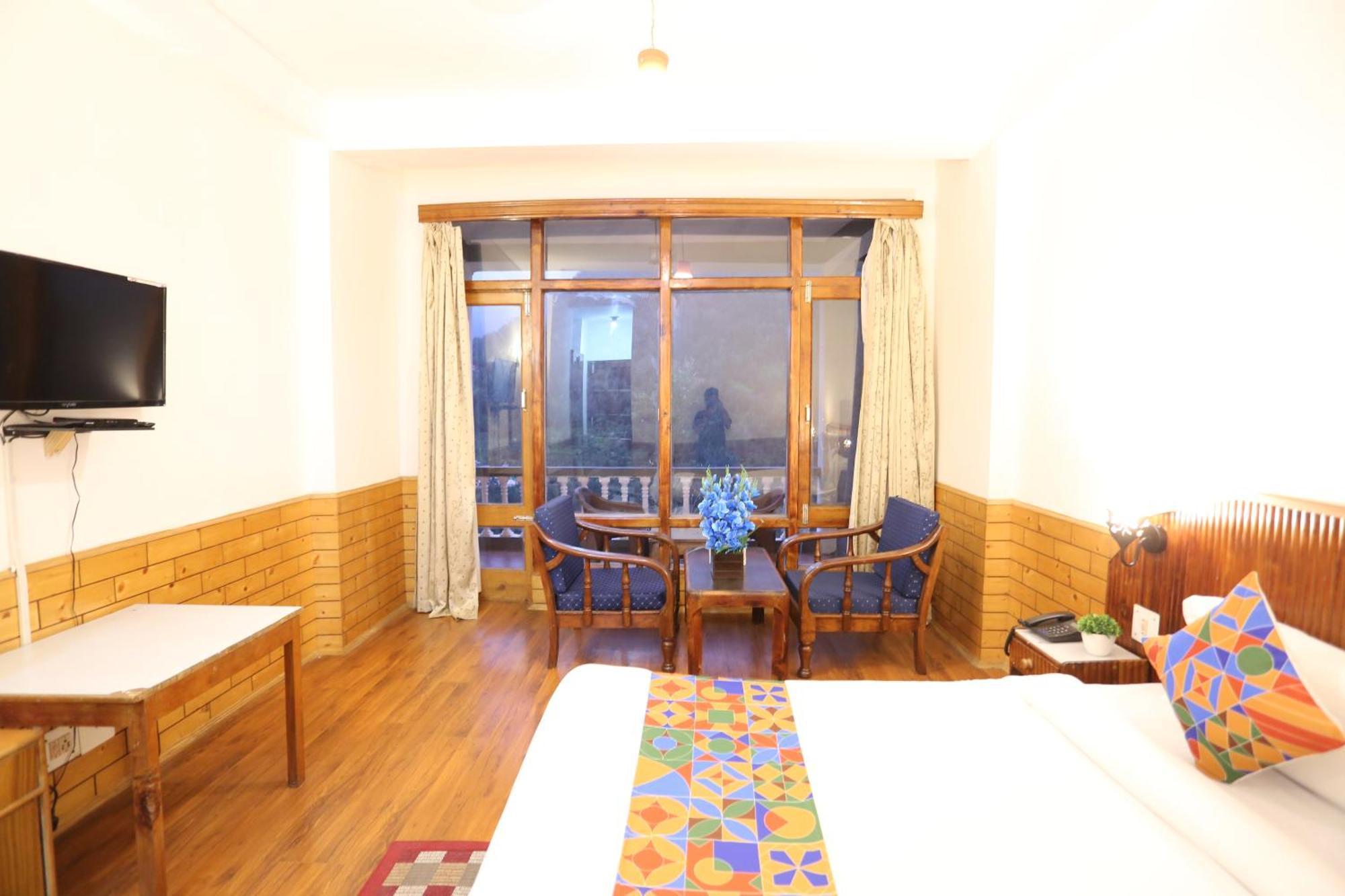 Hotel Surbhi Vashist エクステリア 写真